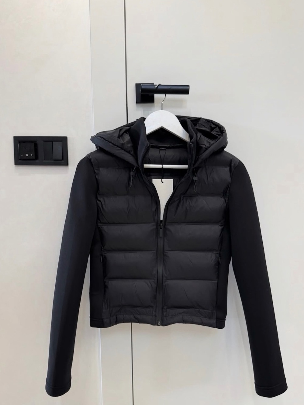 Zara Cropped Puffer Jacket - Activewear